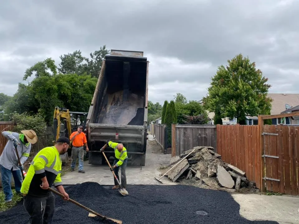 sewer-repair-asphalt-backfill-crew-working-seattle