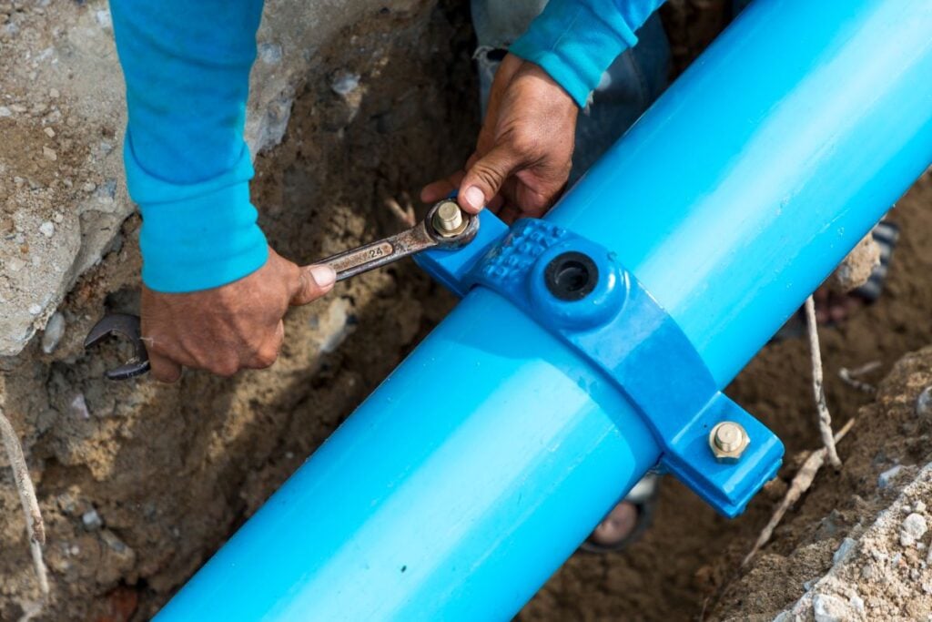 Sewer pipes to repair or restore